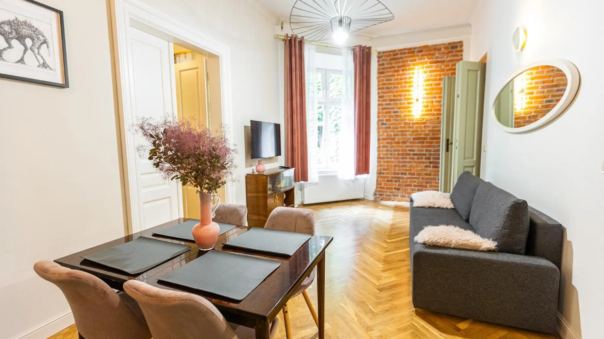 Stylish Apartment #2 In Krakow Old Town